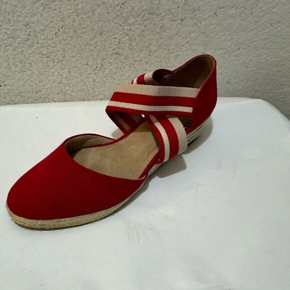 Life Stride Velocity 2.0 Keaton Canvas Espadrille Wedge Sandal Red Size 10M - Picture 1 of 12